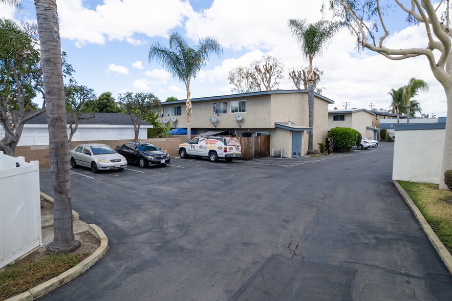 More Photos Of 9339-9341 Ramona St, Bellflower Apartments For Sale
