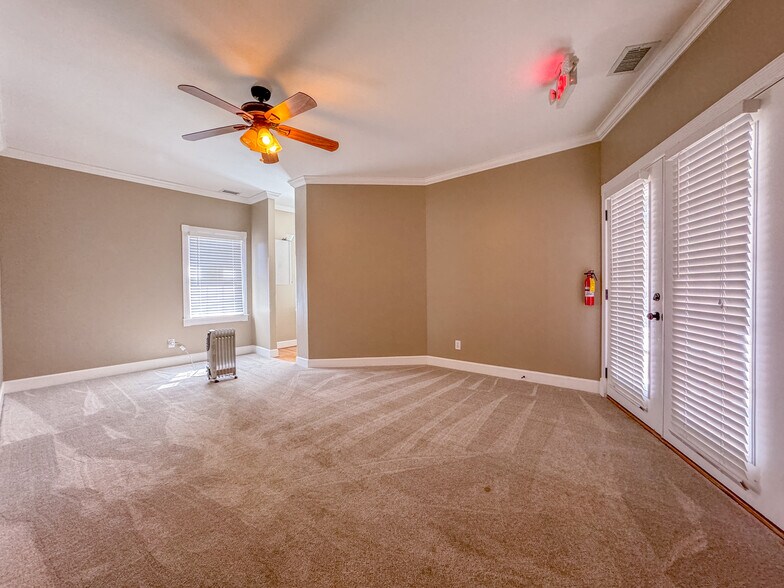 More Photos Of 2100 Gravel Springs Rd, Buford Medical For Lease