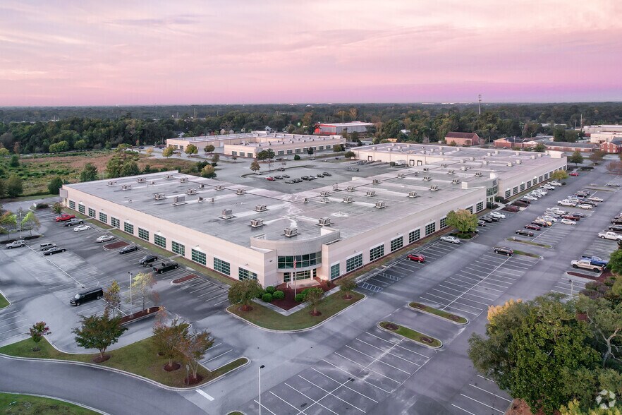 More Photos Of 1101 Remount Rd, North Charleston Showroom For Lease