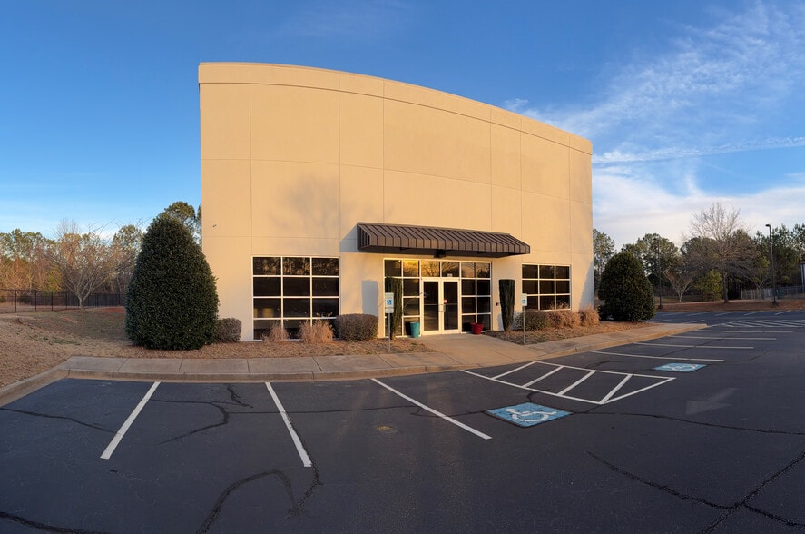 More Photos Of 440 Southport Commerce Blvd, Spartanburg Warehouse For Lease