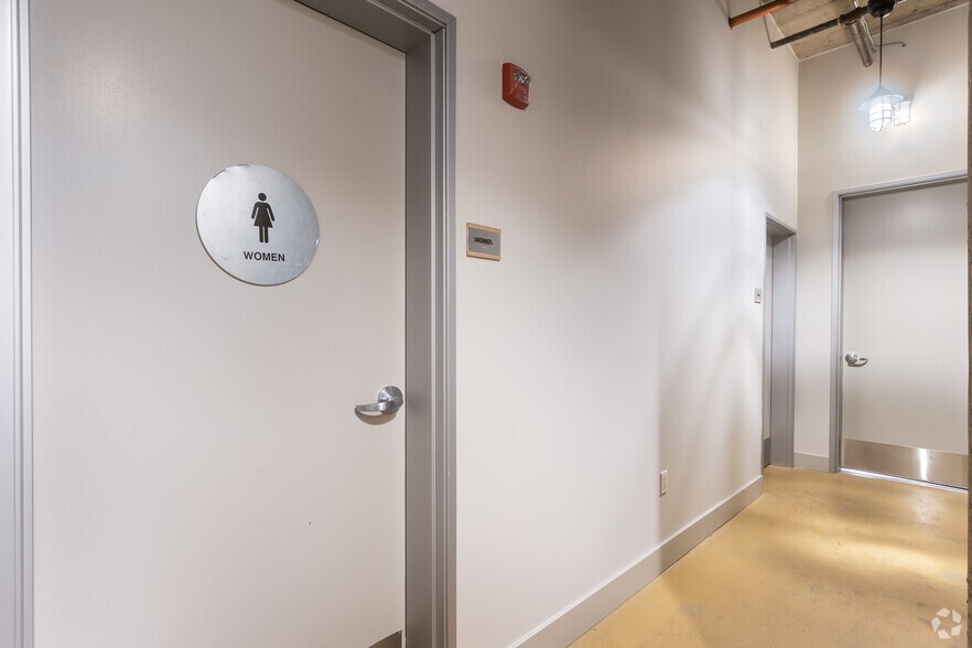 More Photos Of 201 4th St, Oakland Office Residential For Lease