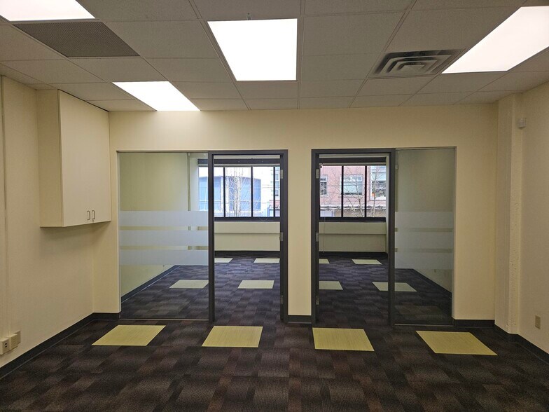 More Photos Of 3051-3077 Granville St, Vancouver Storefront Retail Office For Lease