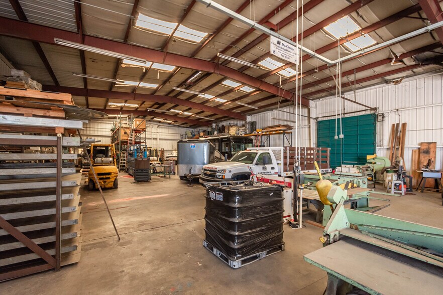 More Photos Of 729 S Commerce St, Stockton Warehouse For Sale