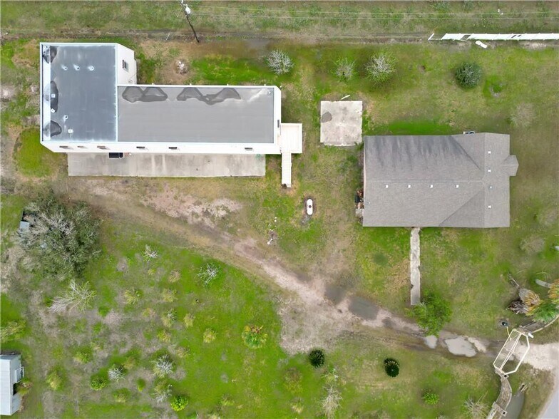 More Photos Of 2977 County Road 37, Corpus Christi Industrial For Sale