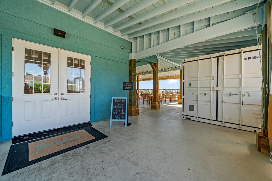 More Photos Of 4236 Laguna Shores Rd, Corpus Christi General Retail For Sale