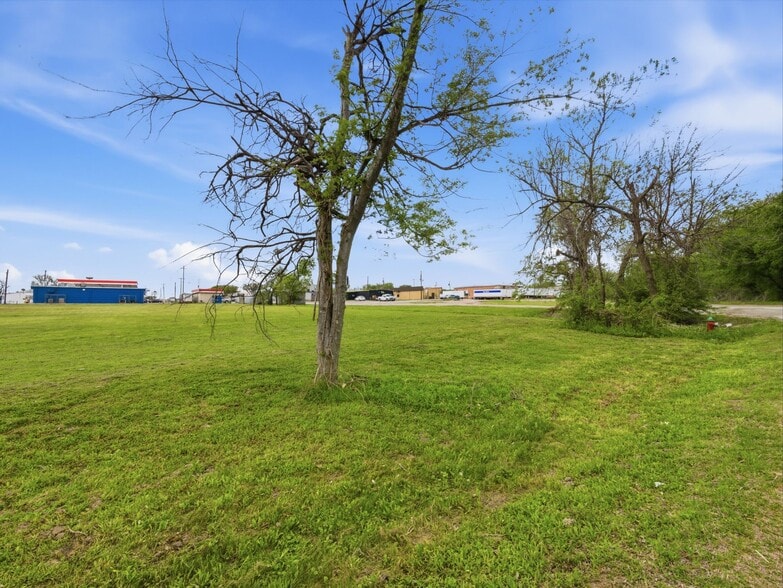 More Photos Of TBD TBD Mulberry Street, Kaufman Land For Sale