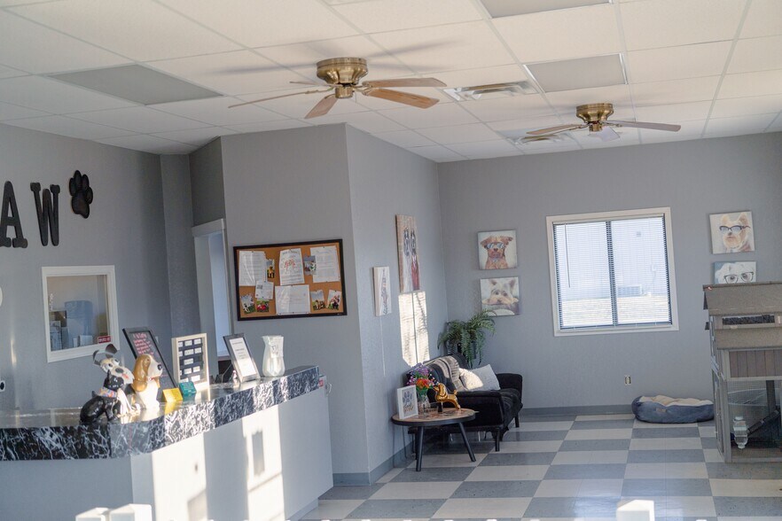 More Photos Of 520 S Ramsey Dr, Valley Center Freestanding For Sale