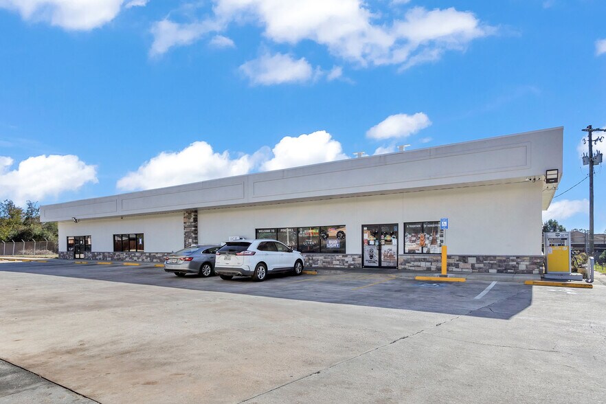 More Photos Of 1680 Brown Rd, Hephzibah Service Station For Lease