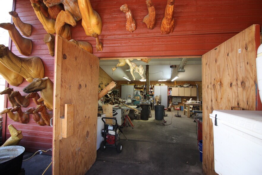 More Photos Of 219 E Main St, Lewisville Storefront Retail Office For Sale