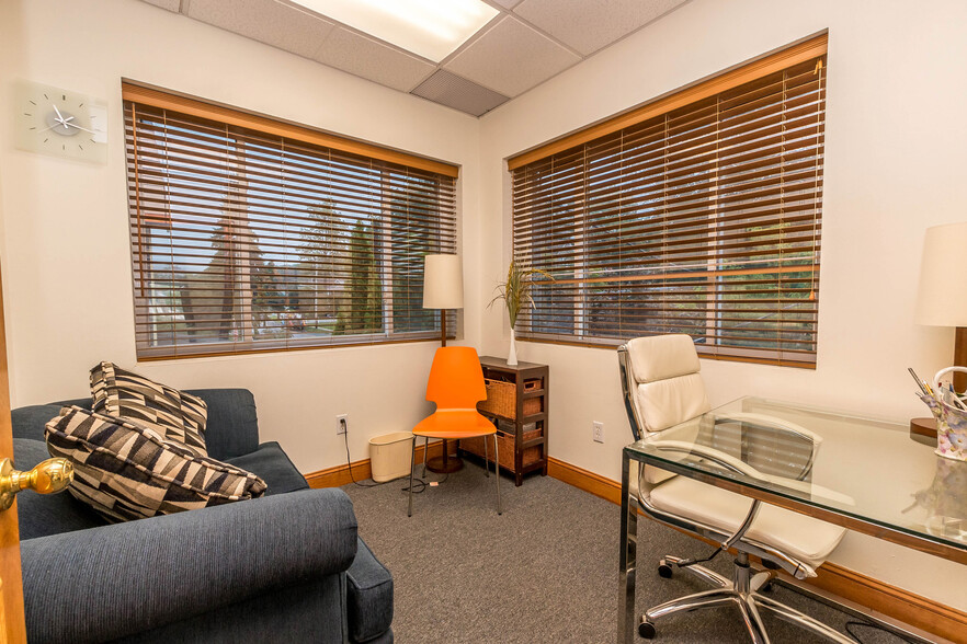 More Photos Of 110 Washington Ave, Pleasantville Medical For Lease