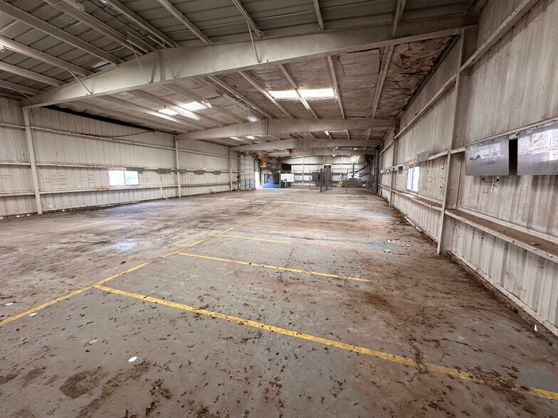 More Photos Of 2100 Industrial Blvd, Alice Warehouse For Sale
