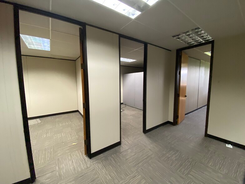 More Photos Of 5001 US Highway 30 W, Fort Wayne Medical For Lease