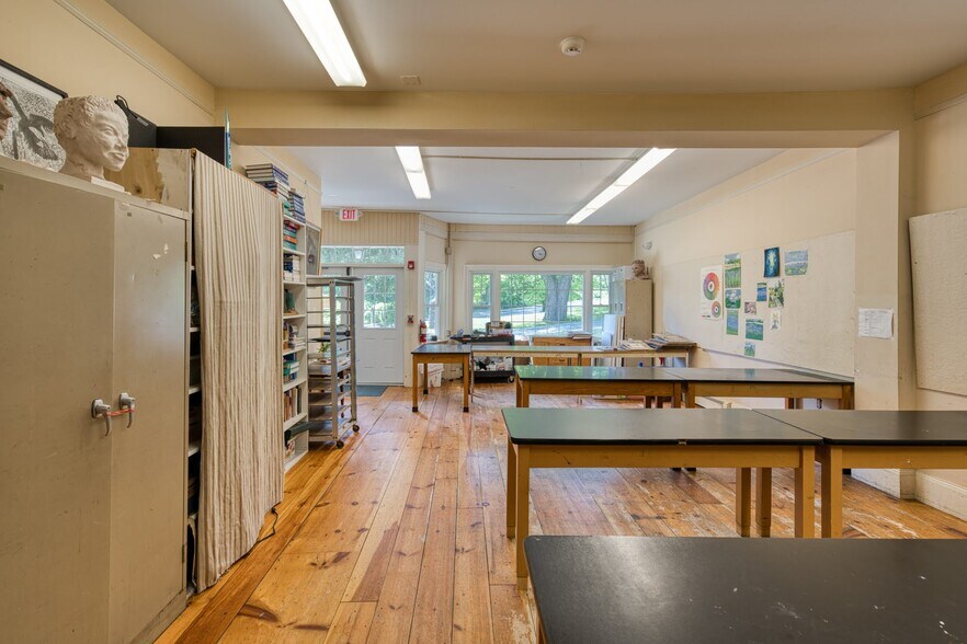 More Photos Of 14 Pine St, Stockbridge Schools For Sale
