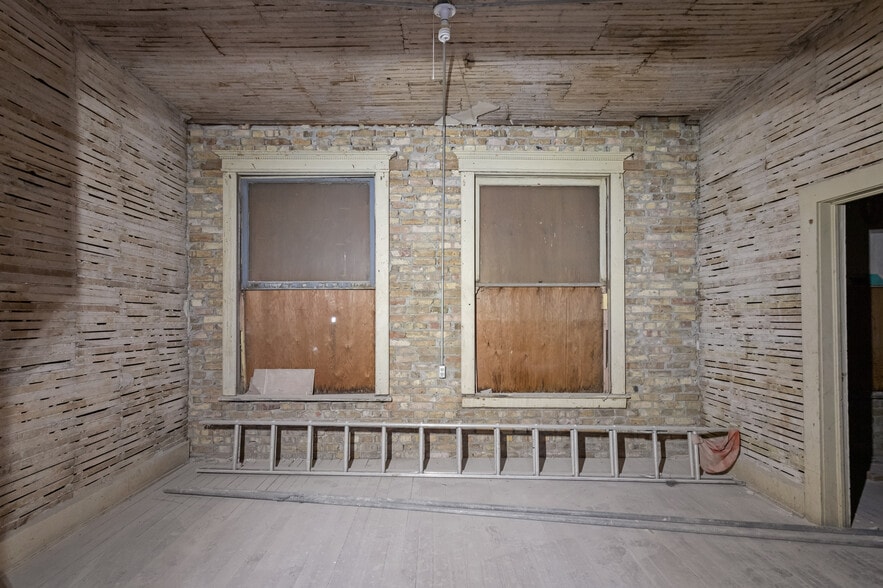 More Photos Of 844-846 N G Ave, Douglas Storefront Retail Residential For Sale