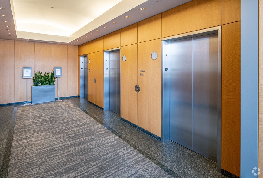 More Photos Of 2100 Powell St, Emeryville Office For Lease