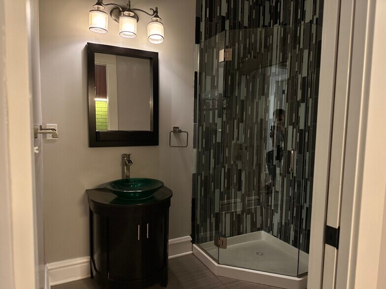 More Photos Of 4734 McPherson Ave, Saint Louis Office For Lease