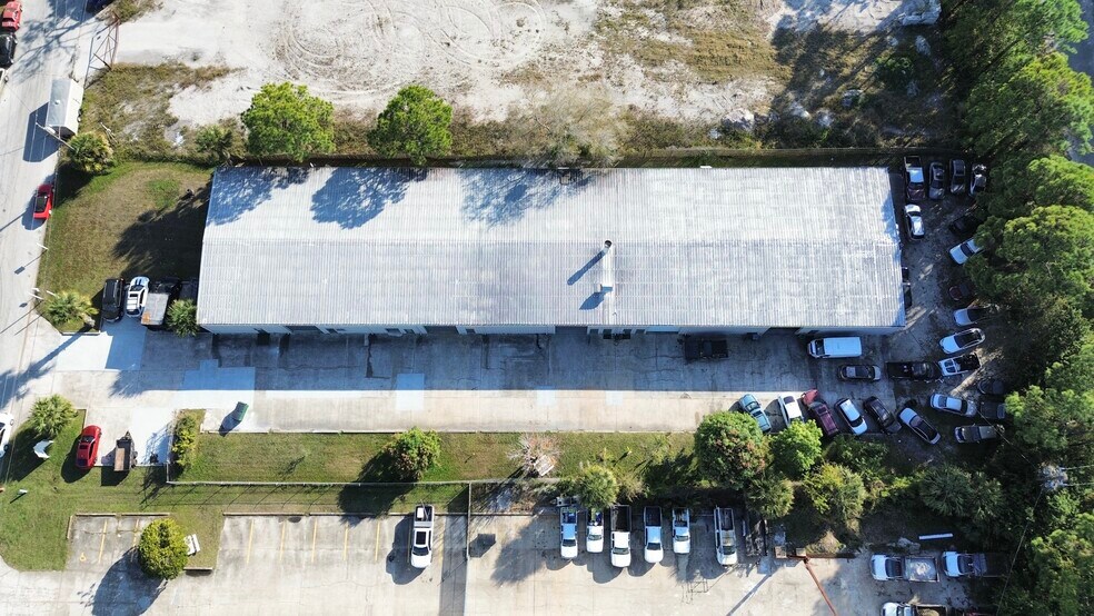 More Photos Of 618 Washburn Rd, Melbourne Manufacturing For Sale