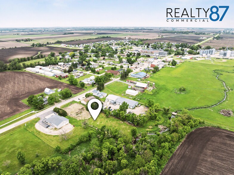 More Photos Of 410 S Main Ave, Alburnett Land For Sale