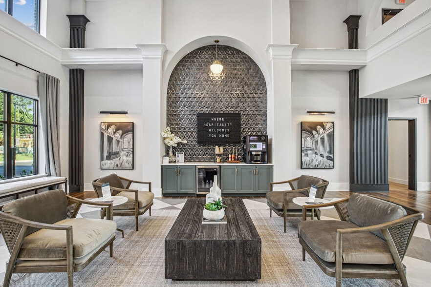 More Photos Of 2652 S Main St, Kennesaw Coworking Space