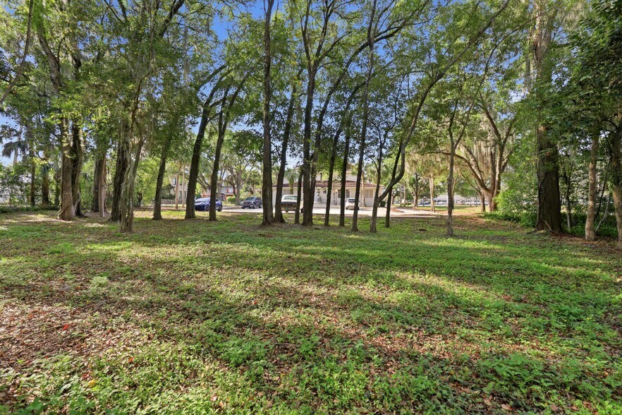 More Photos Of 431 E New York Ave, Deland Office For Sale