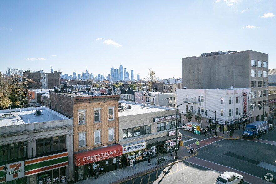 More Photos Of 4900-4902 Bergenline Ave, Union City Storefront Retail Office For Lease