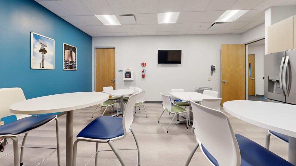 More Photos Of 13861 Sunrise Valley Dr, Herndon Office For Lease