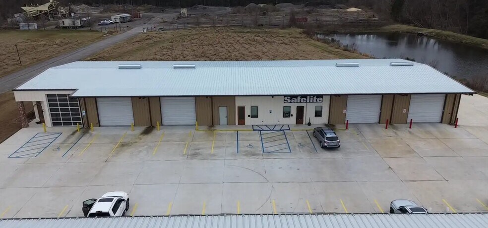 More Photos Of 9165 Comar Dr, Walker Warehouse For Lease