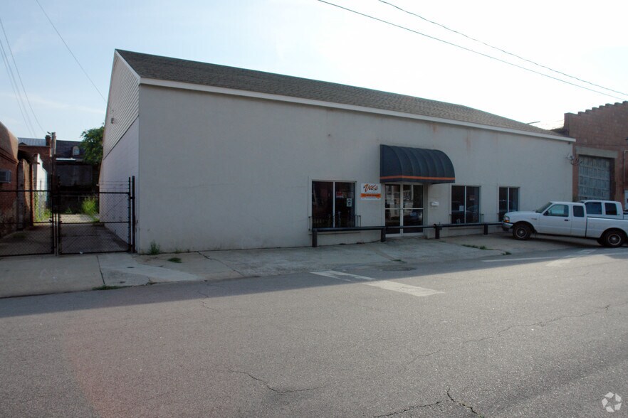 More Photos Of 551 Ellis St, Augusta Auto Dealership For Lease