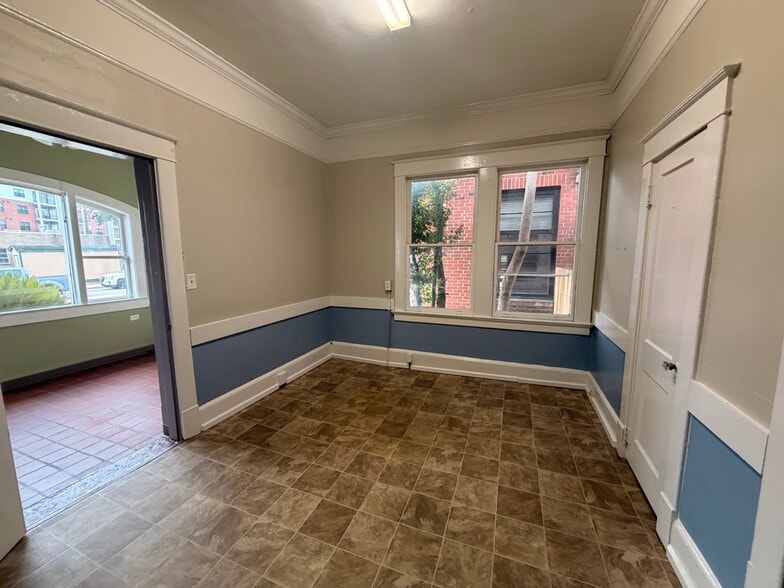 More Photos Of 2620 Main St, Columbia Apartments For Lease