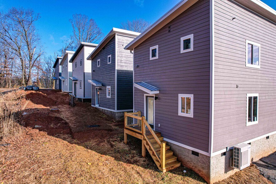 More Photos Of 103 Lager Ln, Asheville Apartments For Sale