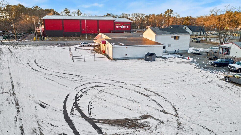 More Photos Of 188 Lafayette Rd, Salisbury Restaurant For Sale