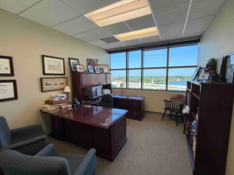 More Photos Of 801-811 N Orange Ave, Orlando Medical For Sale
