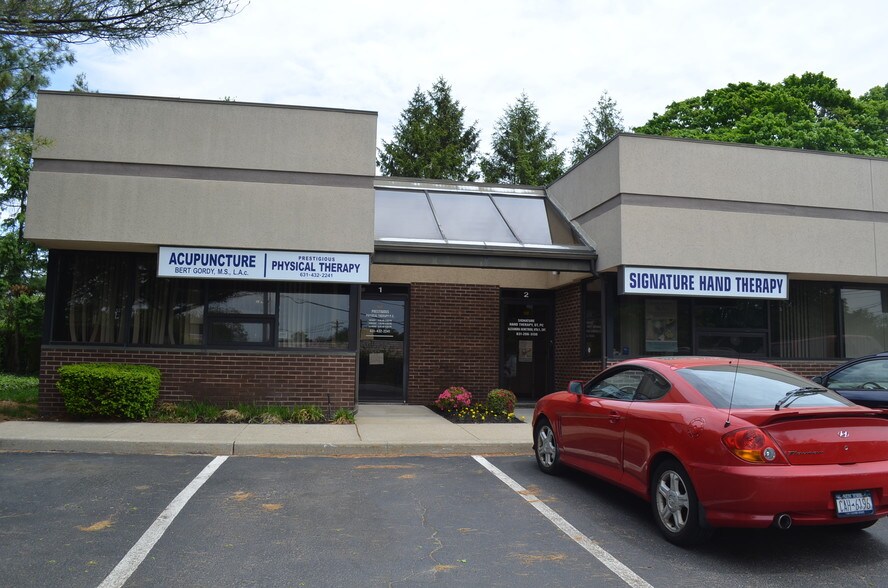 More Photos Of 1555 Sunrise Hwy, Bay Shore Office For Lease