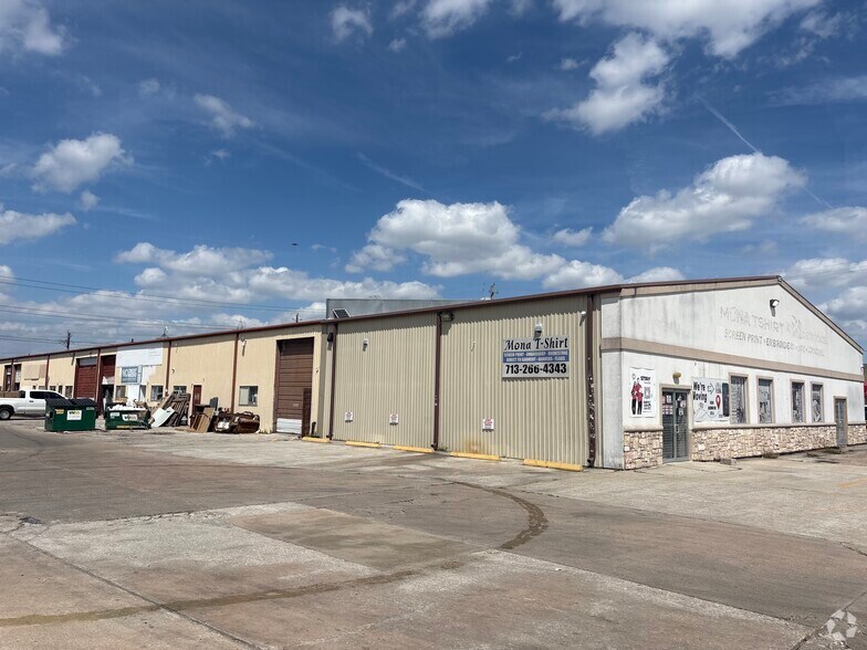 More Photos Of 9450 Harwin Dr, Houston Unknown For Lease