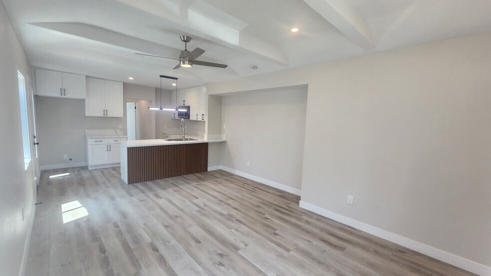 More Photos Of 8137 Beechwood Ave, South Gate Apartments For Sale