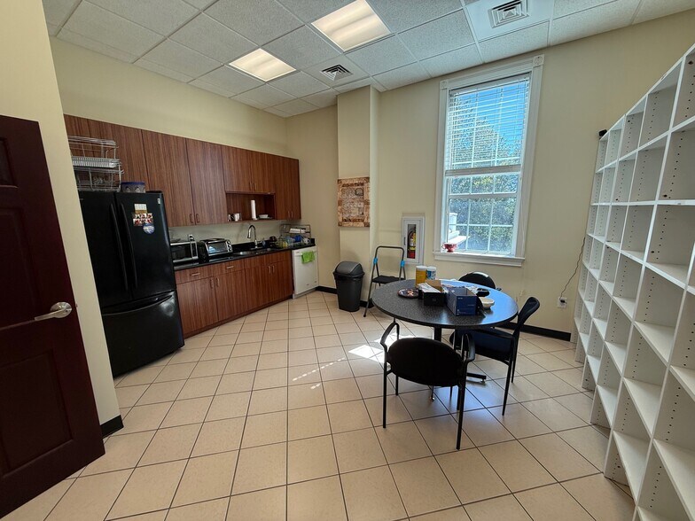 More Photos Of 1888 Old Norcross Rd, Lawrenceville Office For Sale