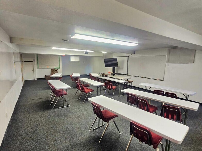 More Photos Of 315 E Evergreen Dr, Kalispell Religious Facility For Sale