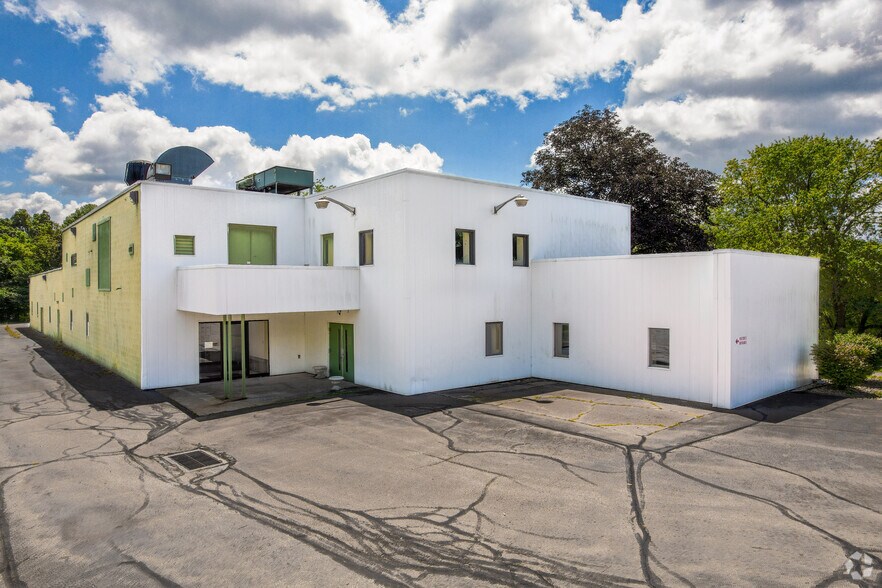 More Photos Of 520 Pleasant Valley Rd, Trafford Office For Sale