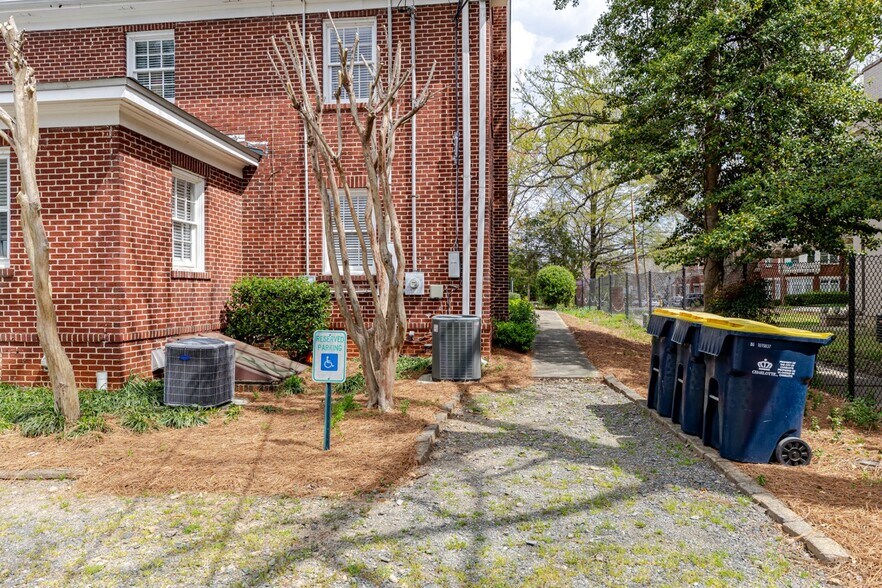 More Photos Of 2036 E 7th St, Charlotte Loft Creative Space For Sale