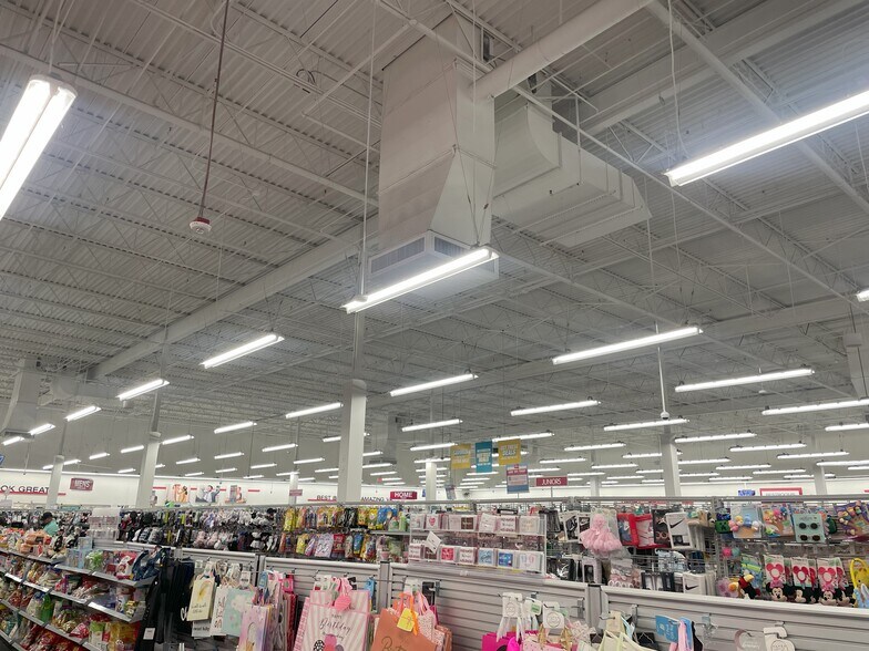 More Photos Of 10000 W Sahara Ave, Las Vegas General Retail For Lease