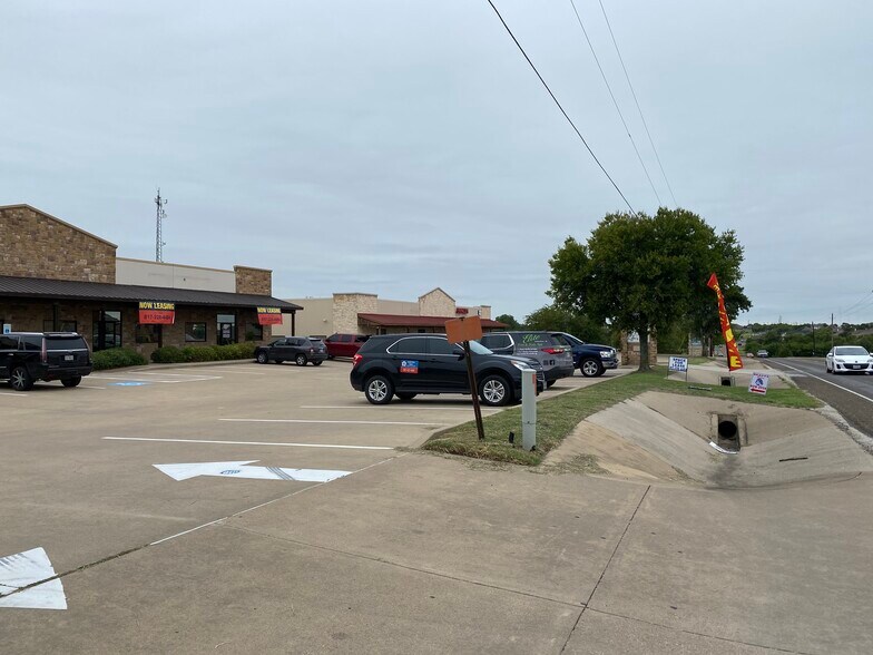 More Photos Of 3271 FM 663, Midlothian Storefront Retail Office For Lease