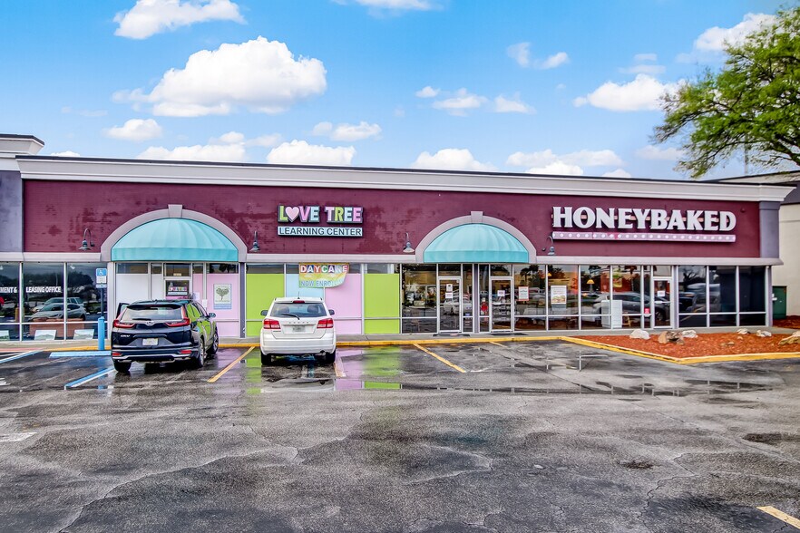 More Photos Of 9222-9398 Arlington Expy, Jacksonville Unknown For Lease