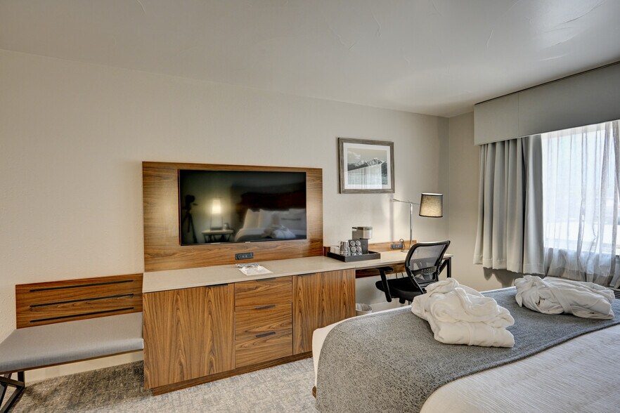 More Photos Of 733 US Highway 24 N, Buena Vista Hotel For Sale