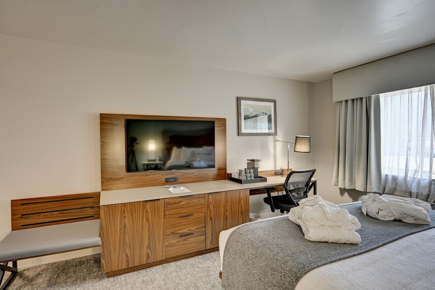 More Photos Of 733 US Highway 24 N, Buena Vista Hotel For Sale