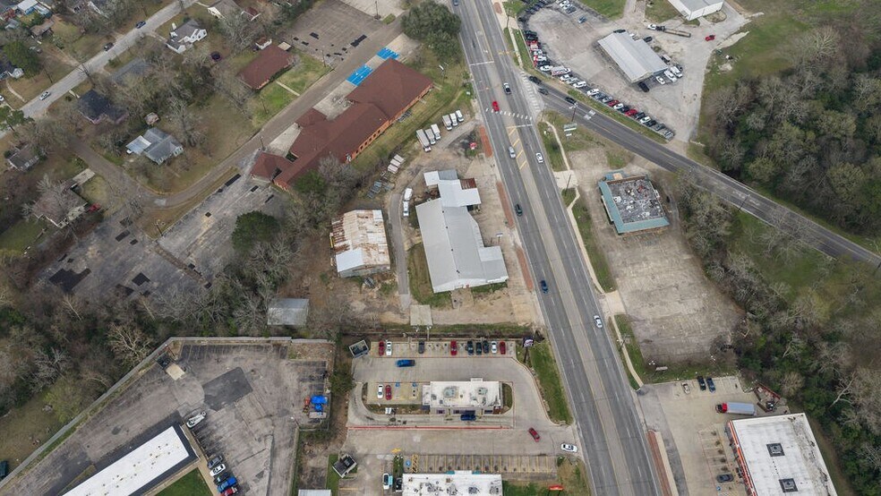 More Photos Of 1006 South Timberland Dr, Lufkin Industrial For Sale