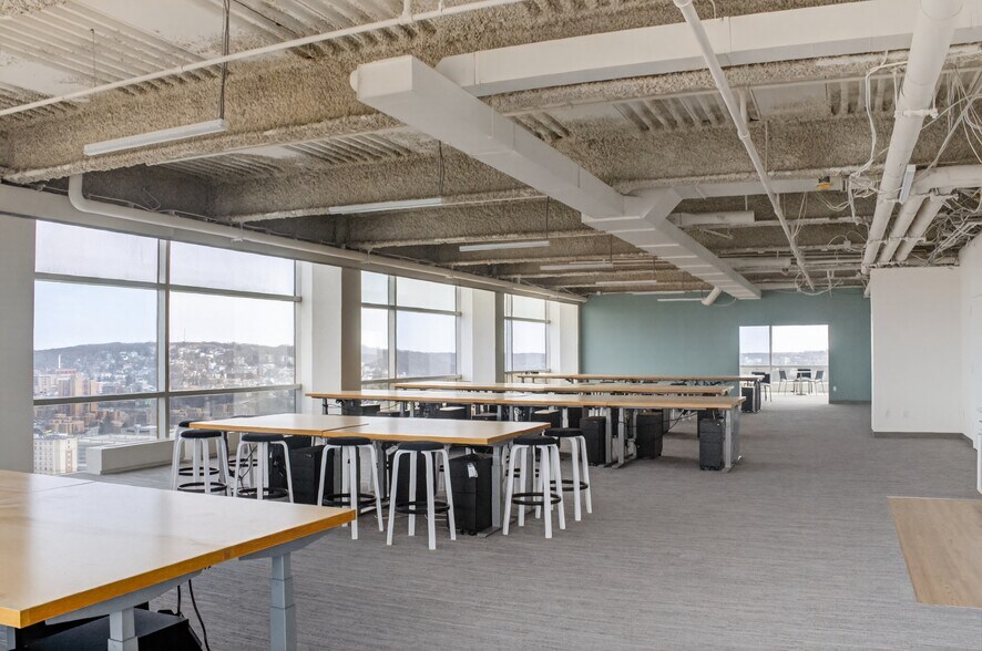 More Photos Of 446 Main St, Worcester Office For Lease