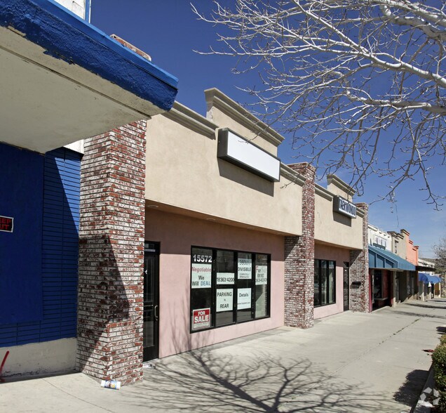More Photos Of 15572-15576 7th St, Victorville General Retail For Sale