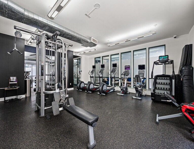 More Photos Of 121 Towne St, Stamford Apartments For Lease