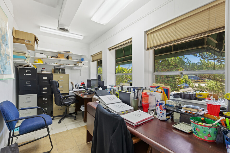 More Photos Of 87 Old River St, Hackensack Office Residential For Lease
