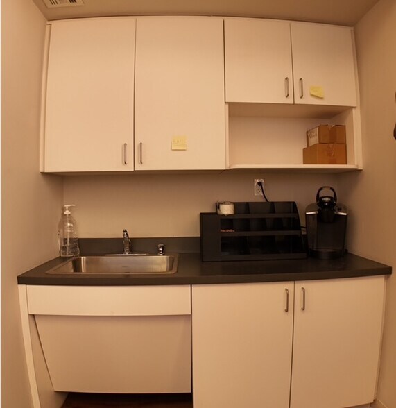 More Photos Of 700 Rockaway Tpke, Lawrence Office For Lease